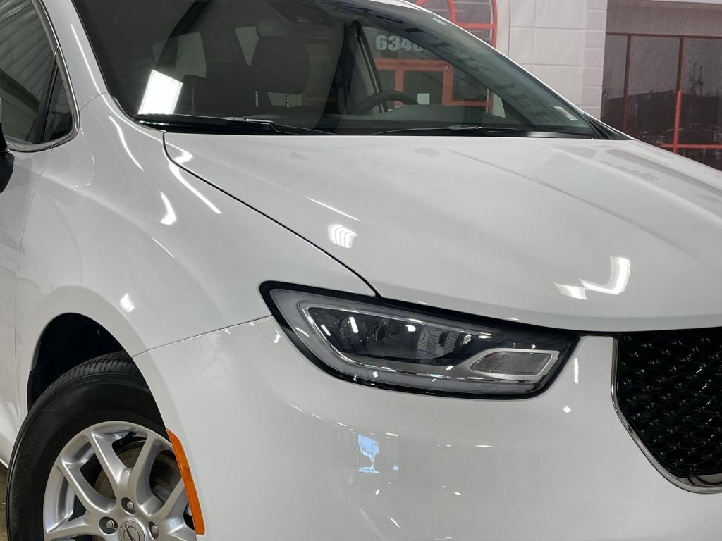 used 2023 Chrysler Pacifica car, priced at $31,698