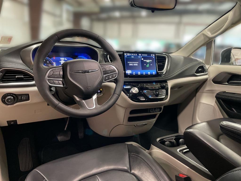 used 2023 Chrysler Pacifica car, priced at $31,698