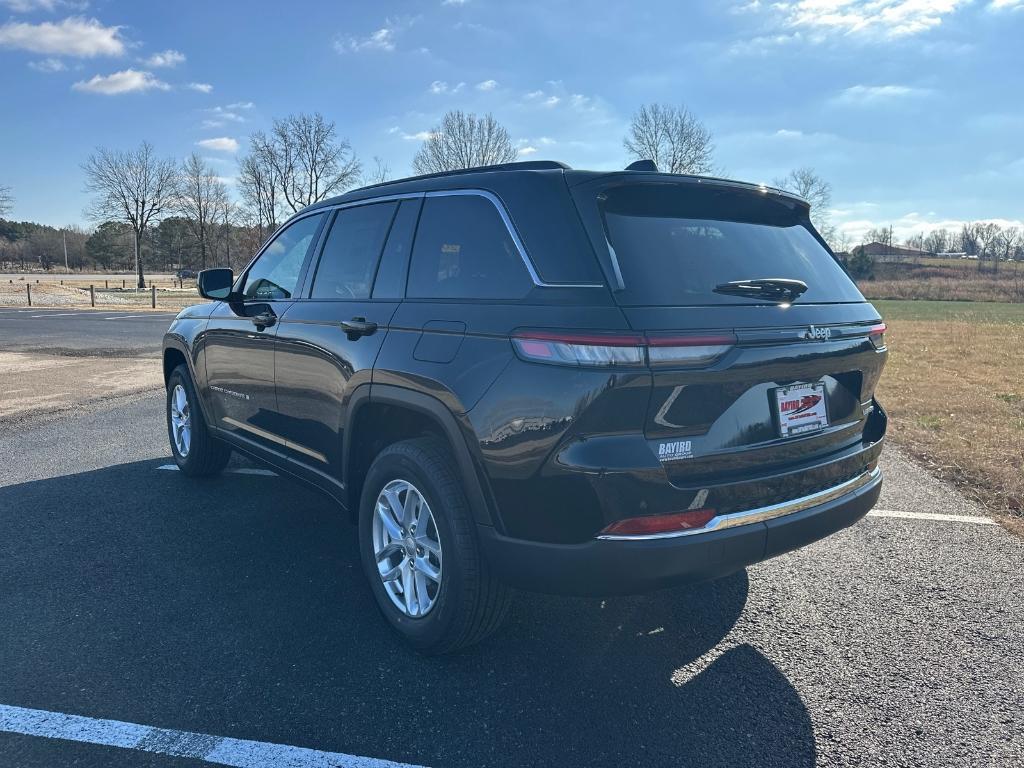 new 2025 Jeep Grand Cherokee car, priced at $36,175