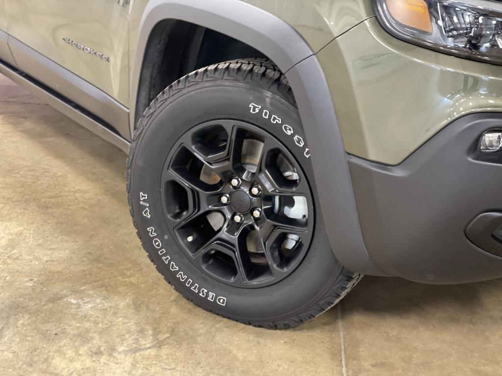 used 2021 Jeep Cherokee car, priced at $21,875
