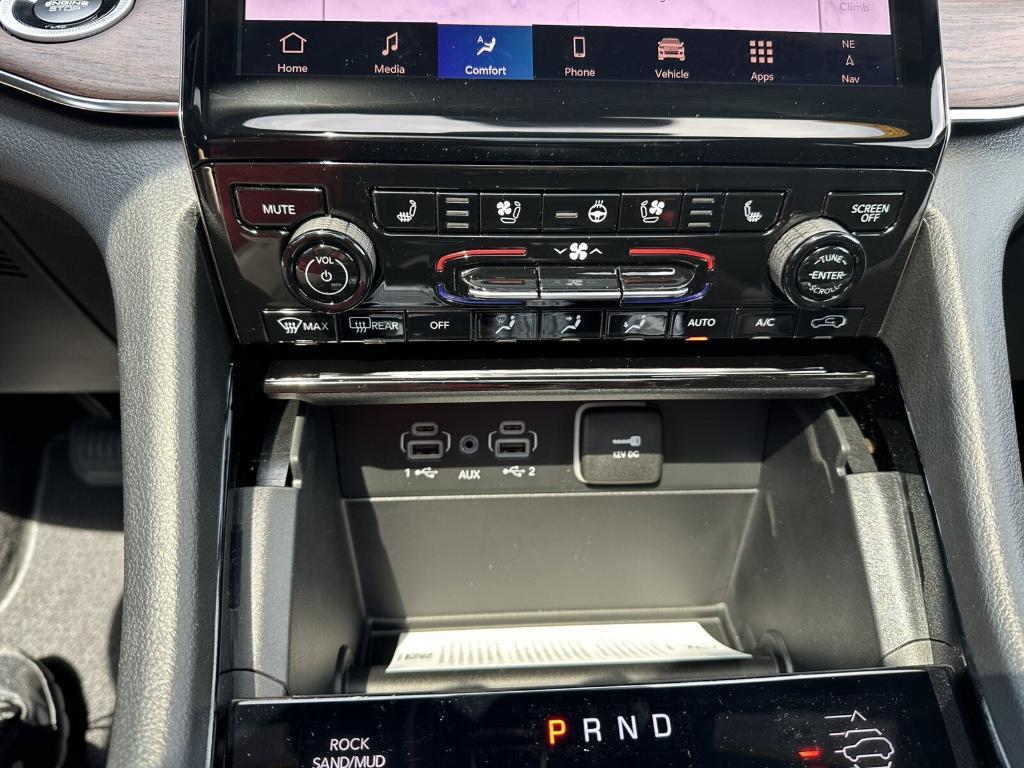 new 2025 Jeep Grand Cherokee car, priced at $57,525