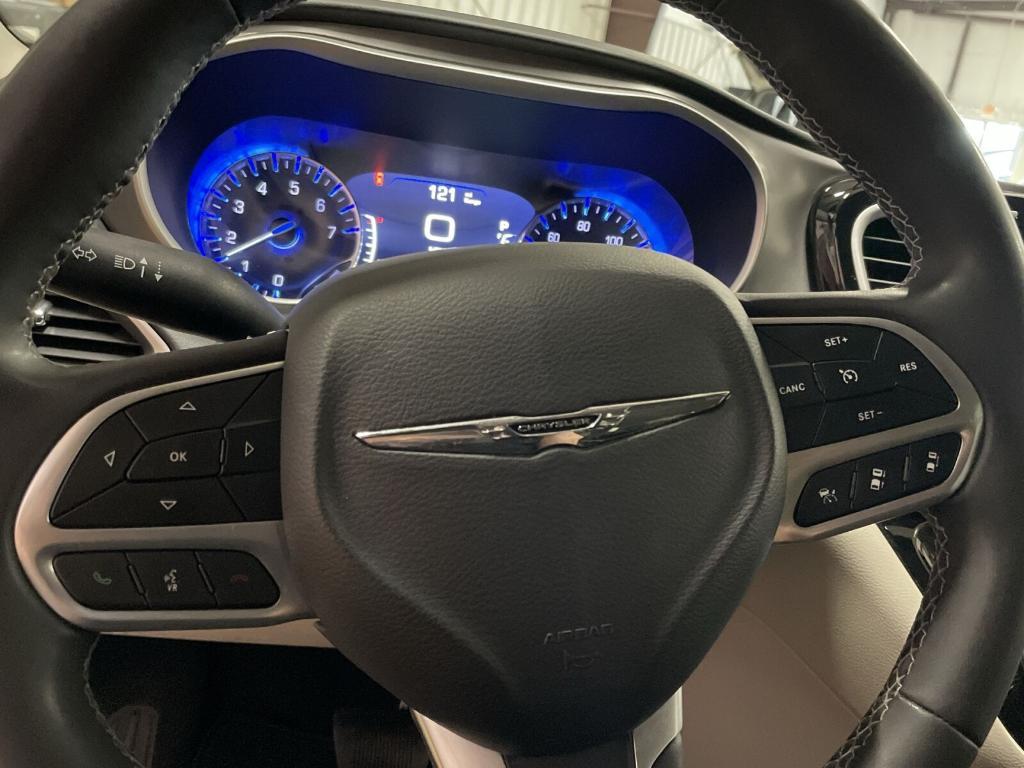 used 2022 Chrysler Pacifica car, priced at $25,995