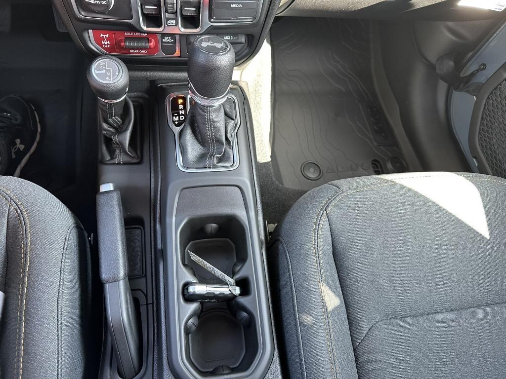 new 2025 Jeep Wrangler car, priced at $54,580