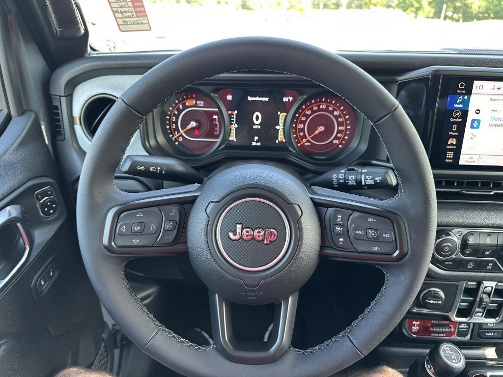 new 2025 Jeep Wrangler car, priced at $54,580