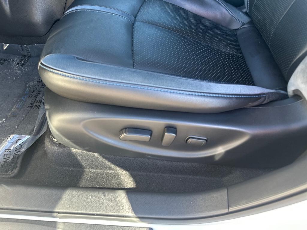 used 2020 Nissan Leaf car, priced at $17,620
