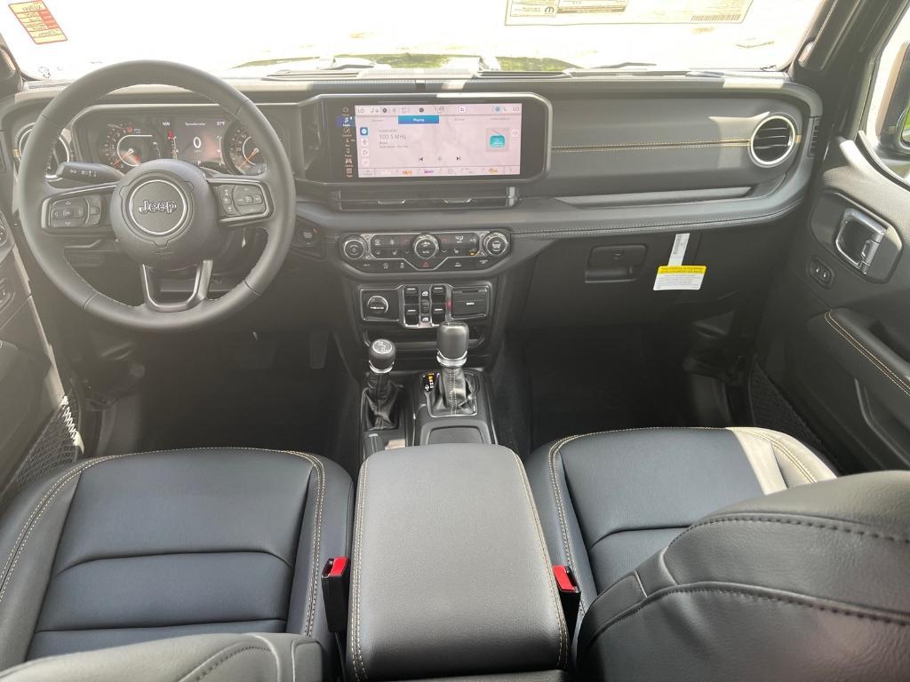 new 2025 Jeep Gladiator car, priced at $48,222