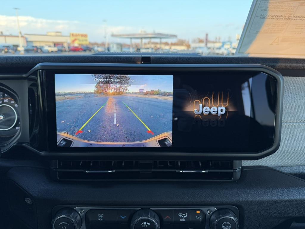 new 2026 Jeep Gladiator car, priced at $41,998