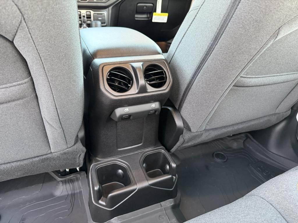 new 2026 Jeep Gladiator car, priced at $41,998