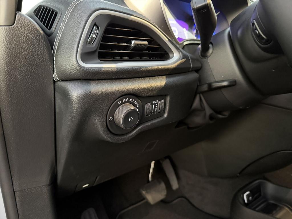 new 2026 Chrysler Pacifica car, priced at $43,115
