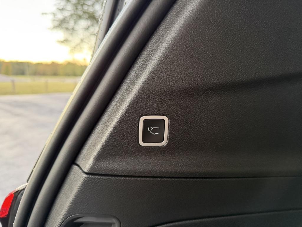 new 2026 Chrysler Pacifica car, priced at $42,365