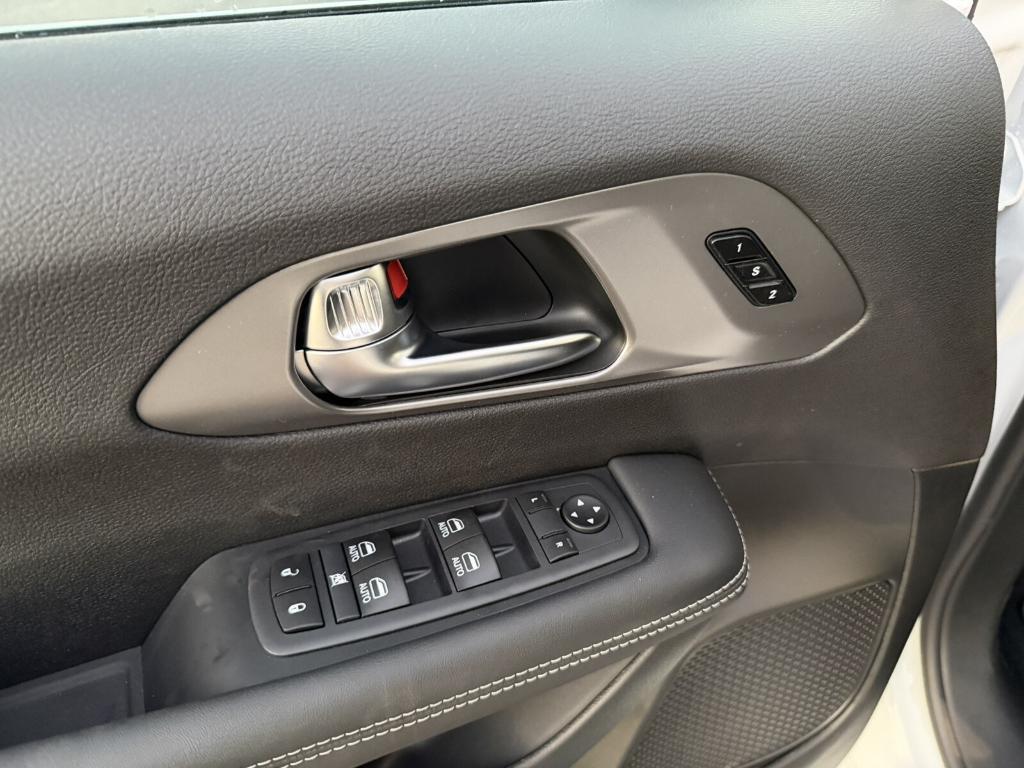 new 2026 Chrysler Pacifica car, priced at $43,115