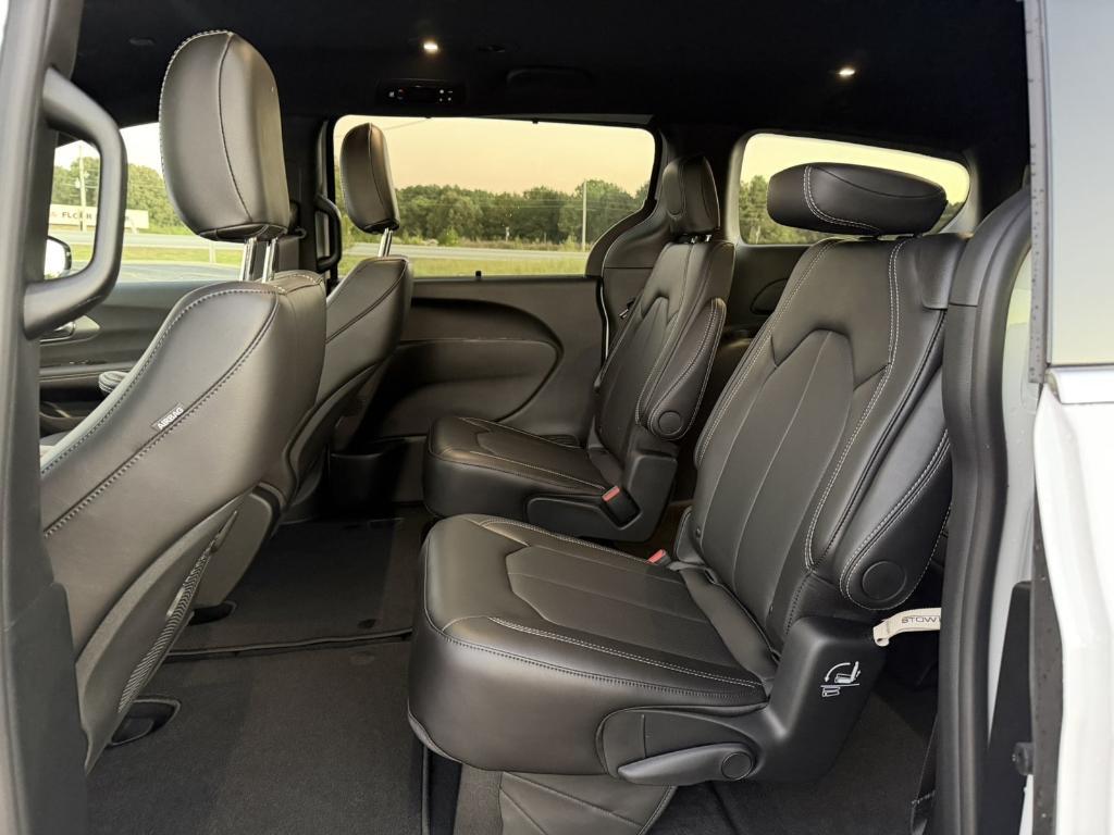 new 2026 Chrysler Pacifica car