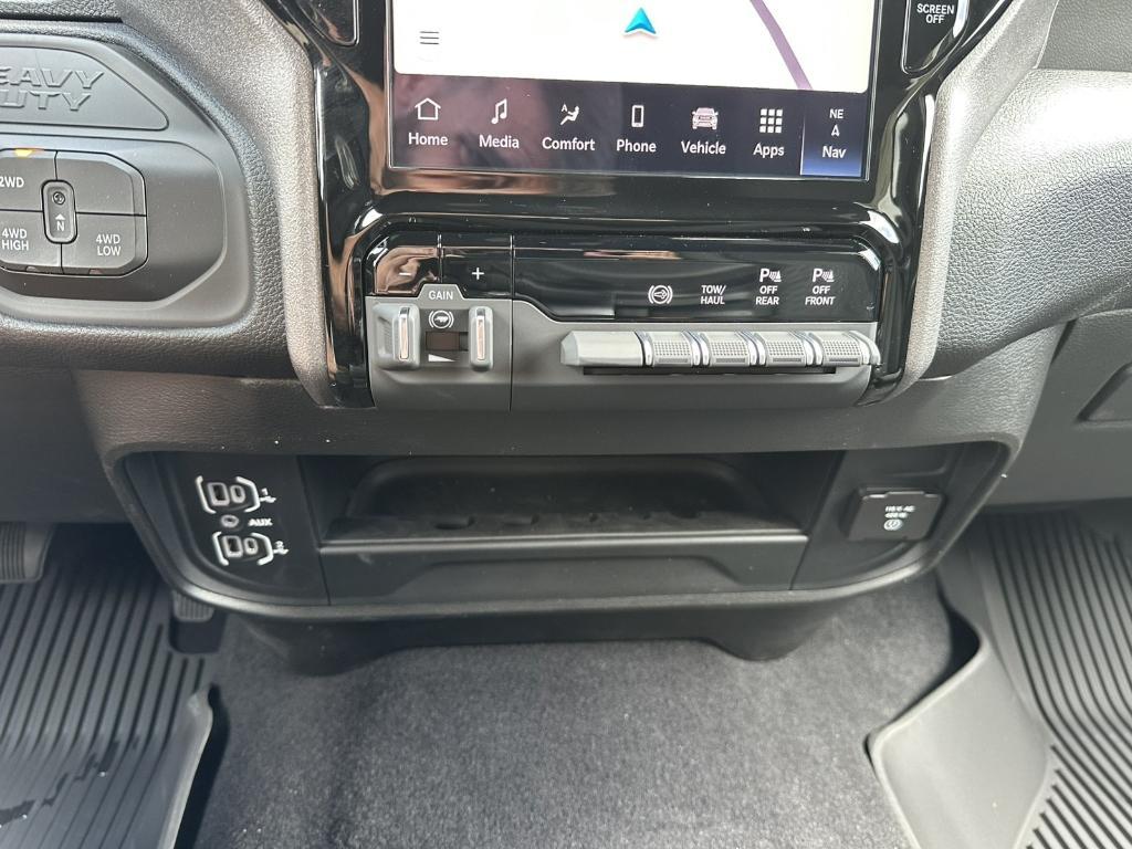 new 2025 Ram 2500 car, priced at $70,365