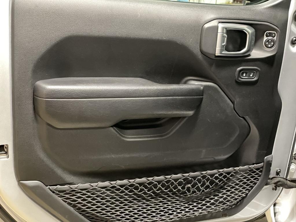 used 2023 Jeep Gladiator car, priced at $30,255
