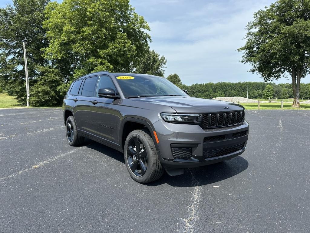 new 2025 Jeep Grand Cherokee L car, priced at $45,717