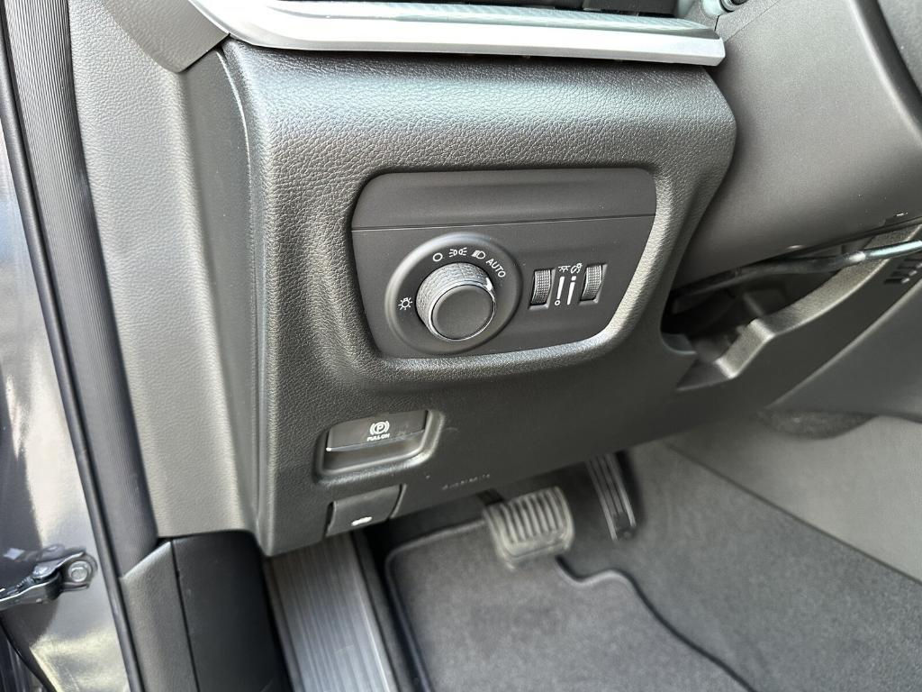 new 2025 Jeep Grand Cherokee L car, priced at $44,559