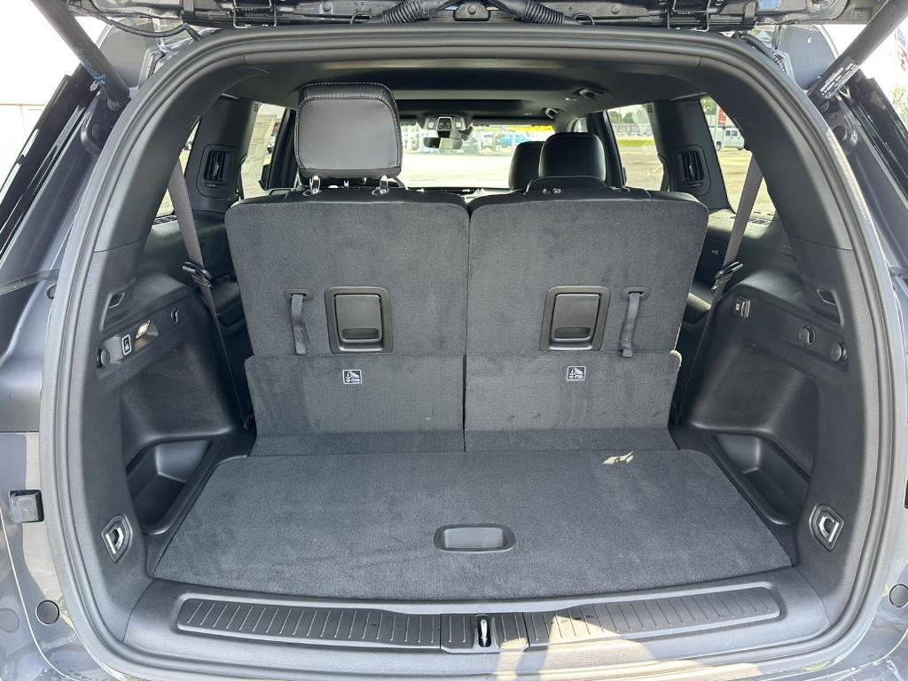 new 2025 Jeep Grand Cherokee L car, priced at $45,717