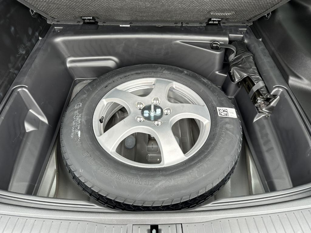 new 2025 Jeep Grand Cherokee car, priced at $43,355