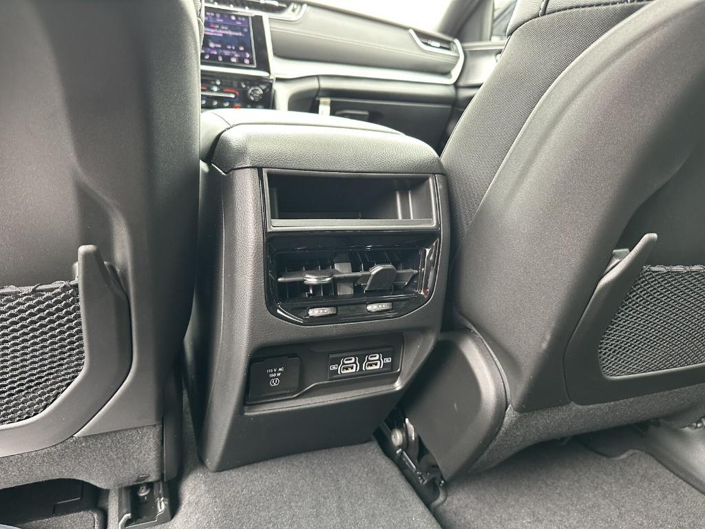 new 2025 Jeep Grand Cherokee car, priced at $43,355
