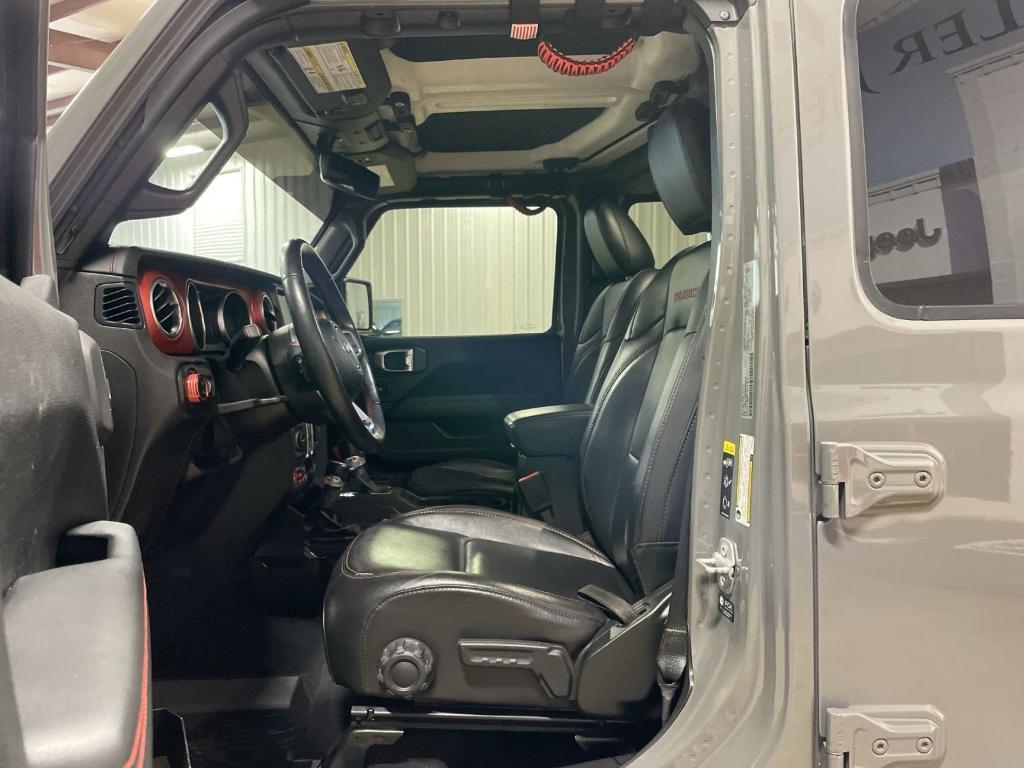 used 2021 Jeep Gladiator car, priced at $38,997