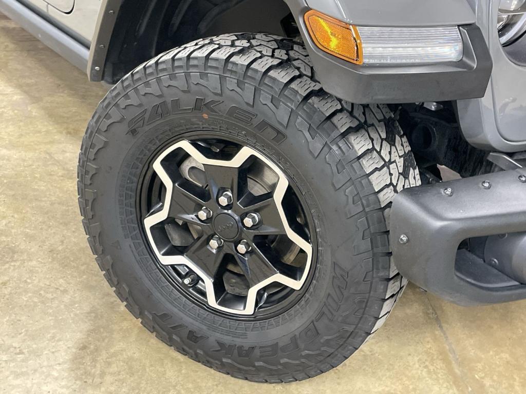 used 2021 Jeep Gladiator car, priced at $38,997