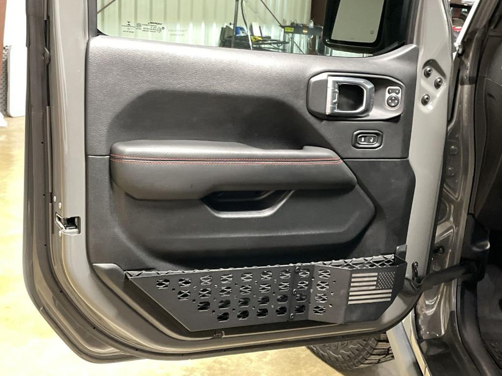 used 2021 Jeep Gladiator car, priced at $38,997