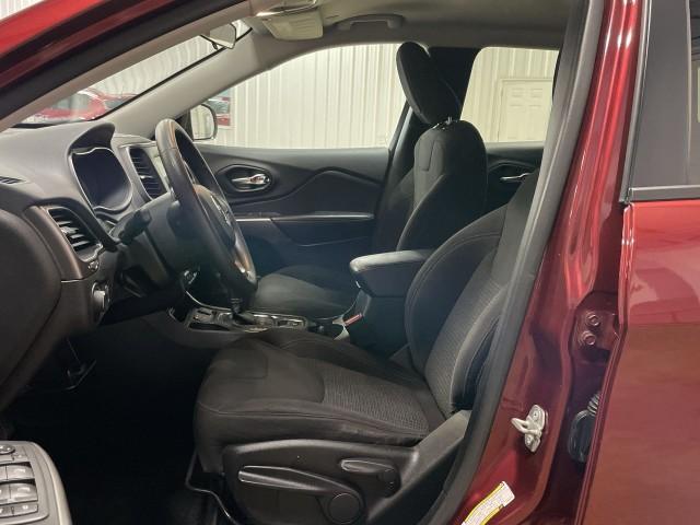 used 2020 Jeep Cherokee car, priced at $16,260