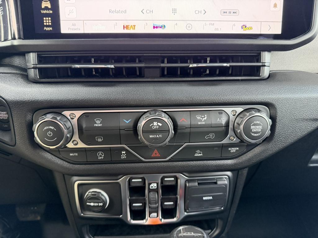 new 2026 Jeep Gladiator car