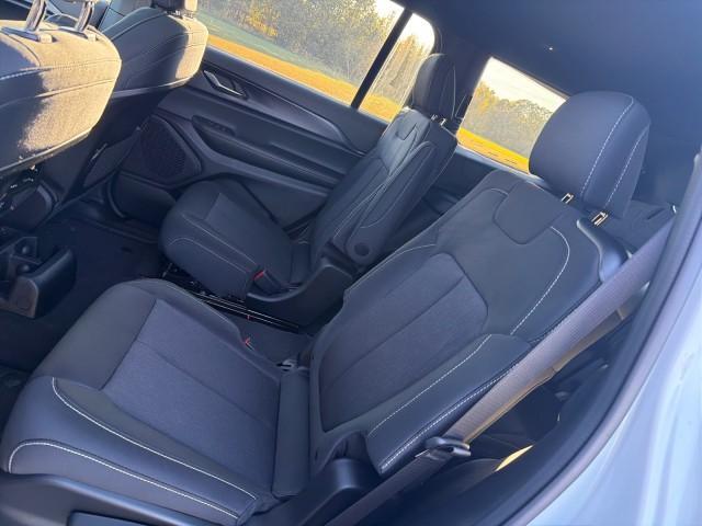 new 2025 Jeep Grand Cherokee L car, priced at $40,253