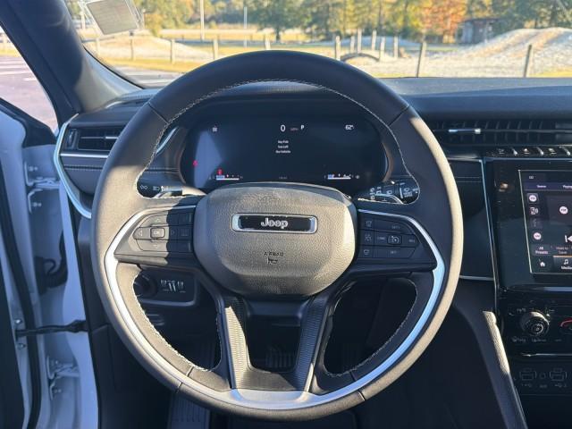 new 2025 Jeep Grand Cherokee L car, priced at $40,253