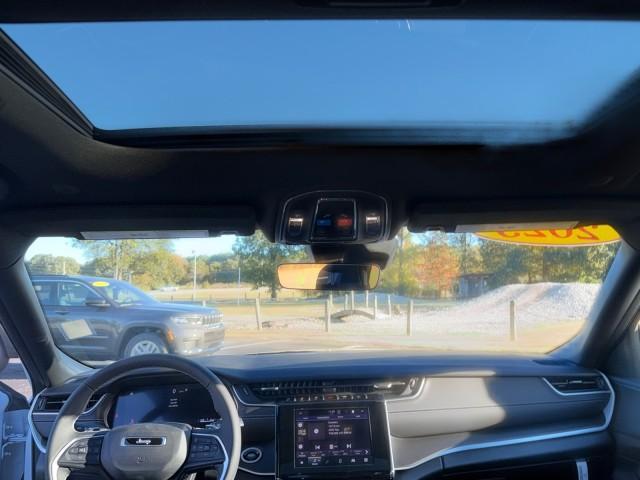 new 2025 Jeep Grand Cherokee L car, priced at $40,253