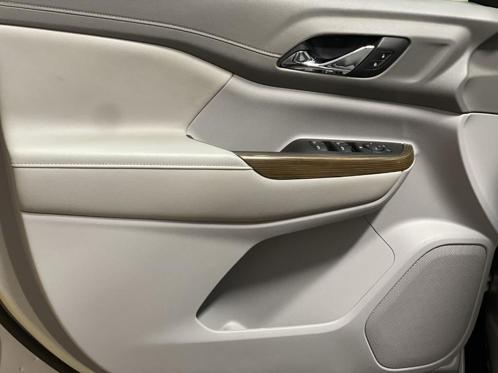used 2019 GMC Acadia car, priced at $19,977