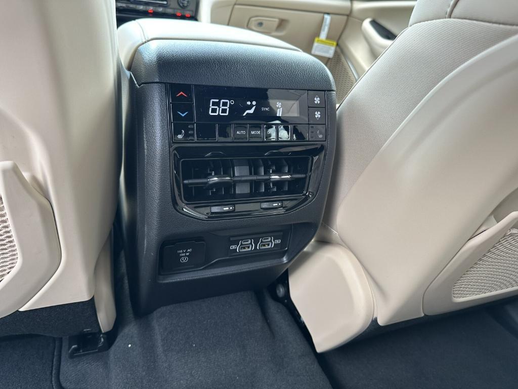 new 2025 Jeep Grand Cherokee L car, priced at $44,316