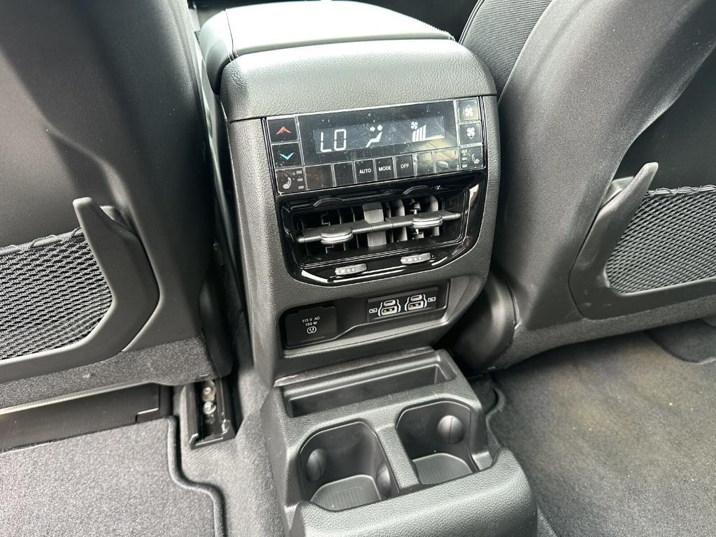 new 2025 Jeep Grand Cherokee L car, priced at $58,585