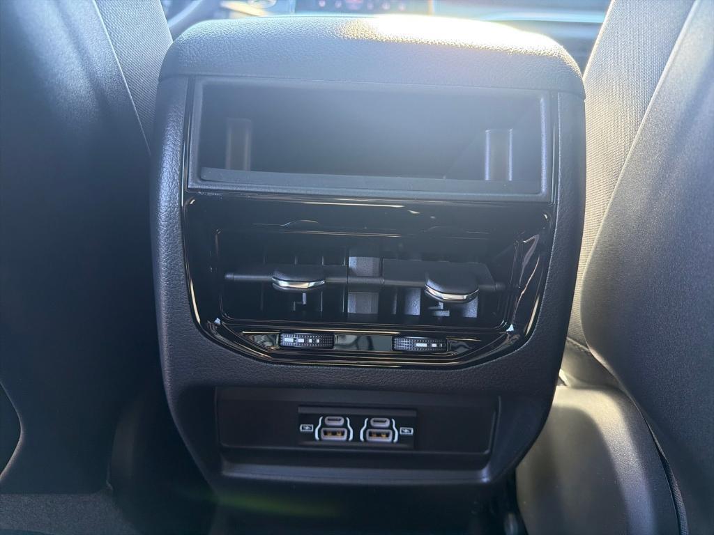 new 2025 Jeep Grand Cherokee car, priced at $32,547