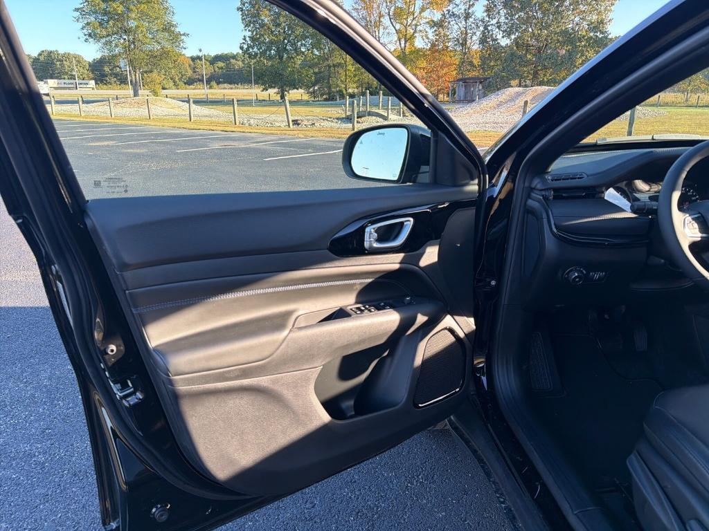 new 2026 Jeep Compass car, priced at $32,910