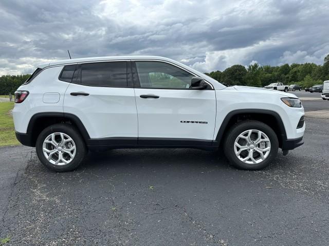new 2024 Jeep Compass car, priced at $26,718