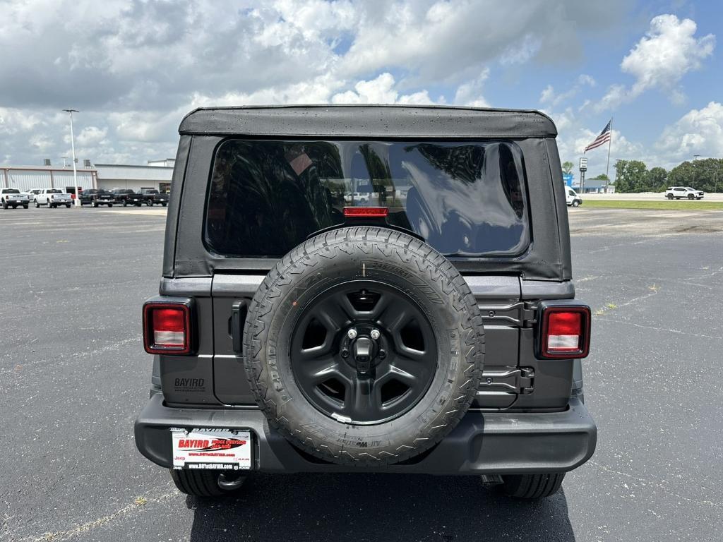 new 2025 Jeep Wrangler car, priced at $39,104