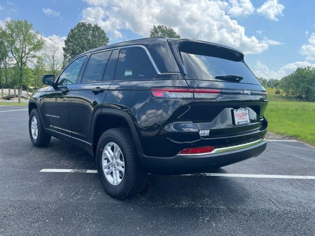 new 2025 Jeep Grand Cherokee car, priced at $38,125