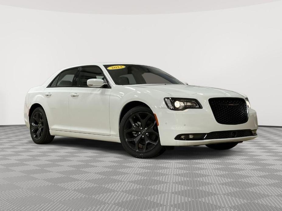 new 2023 Chrysler 300 car, priced at $40,520