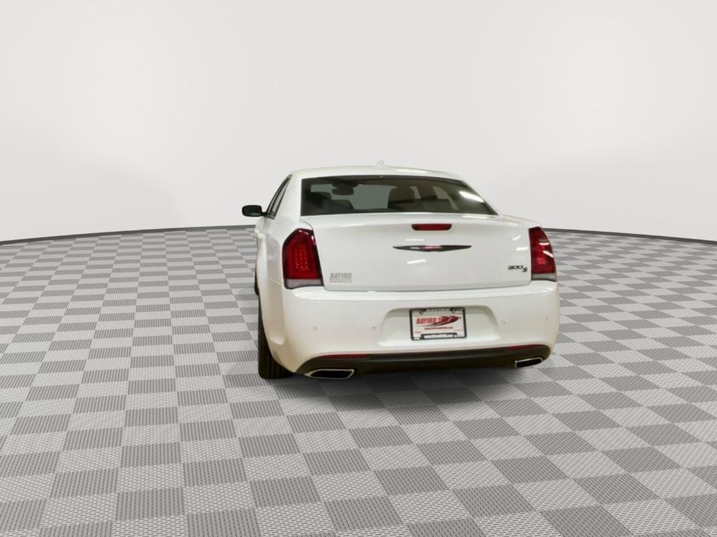 new 2023 Chrysler 300 car, priced at $40,520