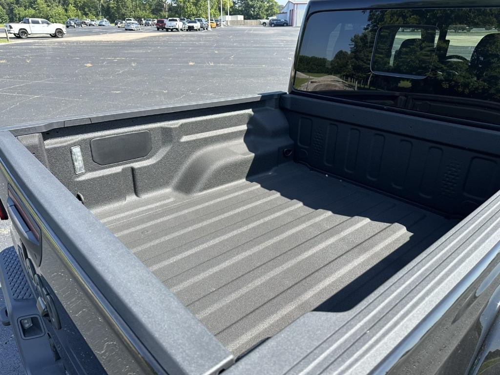new 2025 Jeep Gladiator car, priced at $48,727