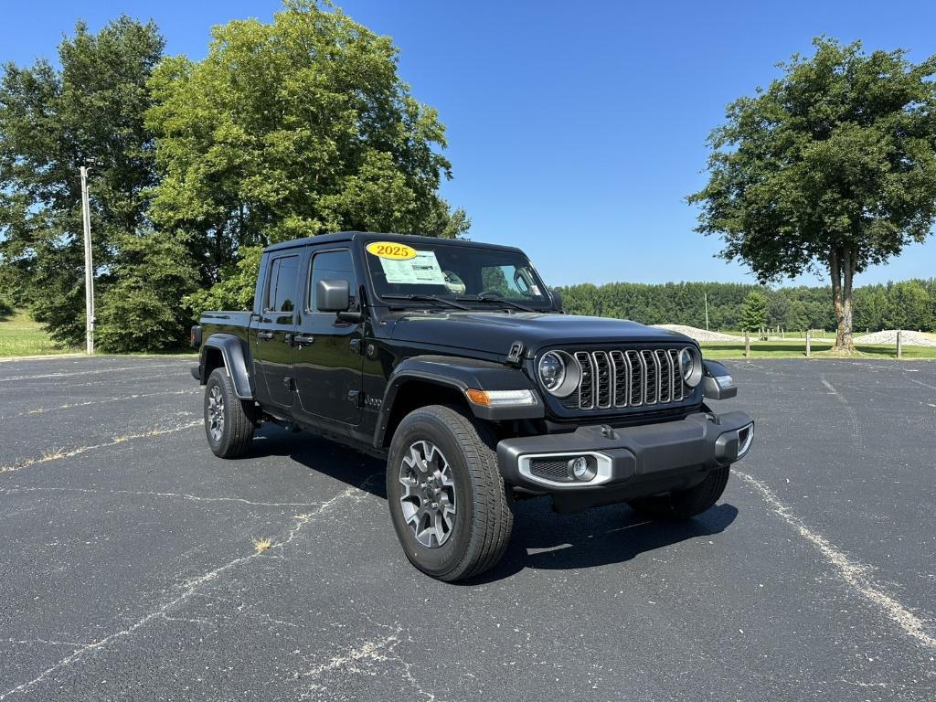 new 2025 Jeep Gladiator car, priced at $48,727