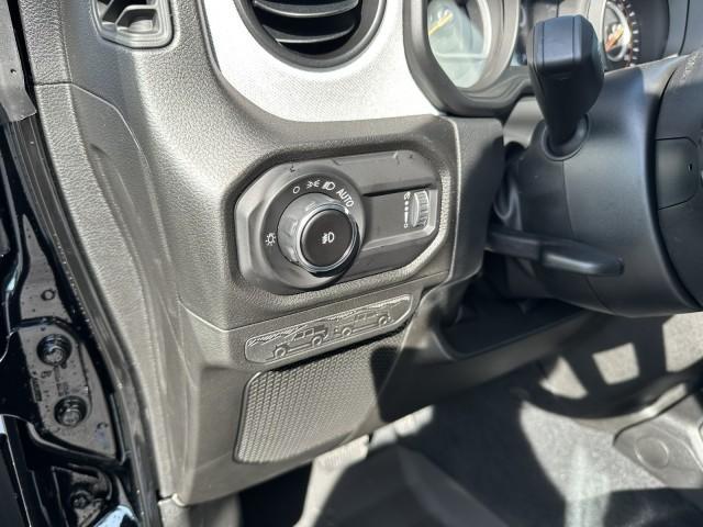 new 2025 Jeep Wrangler car, priced at $46,986