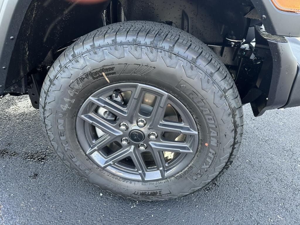 new 2025 Jeep Wrangler car, priced at $48,068