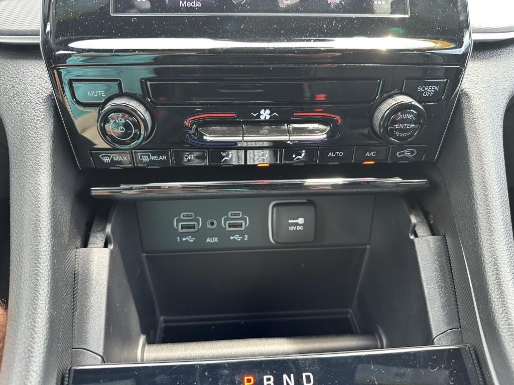 new 2025 Jeep Grand Cherokee L car