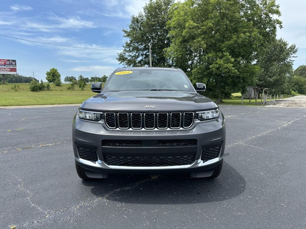 new 2025 Jeep Grand Cherokee L car