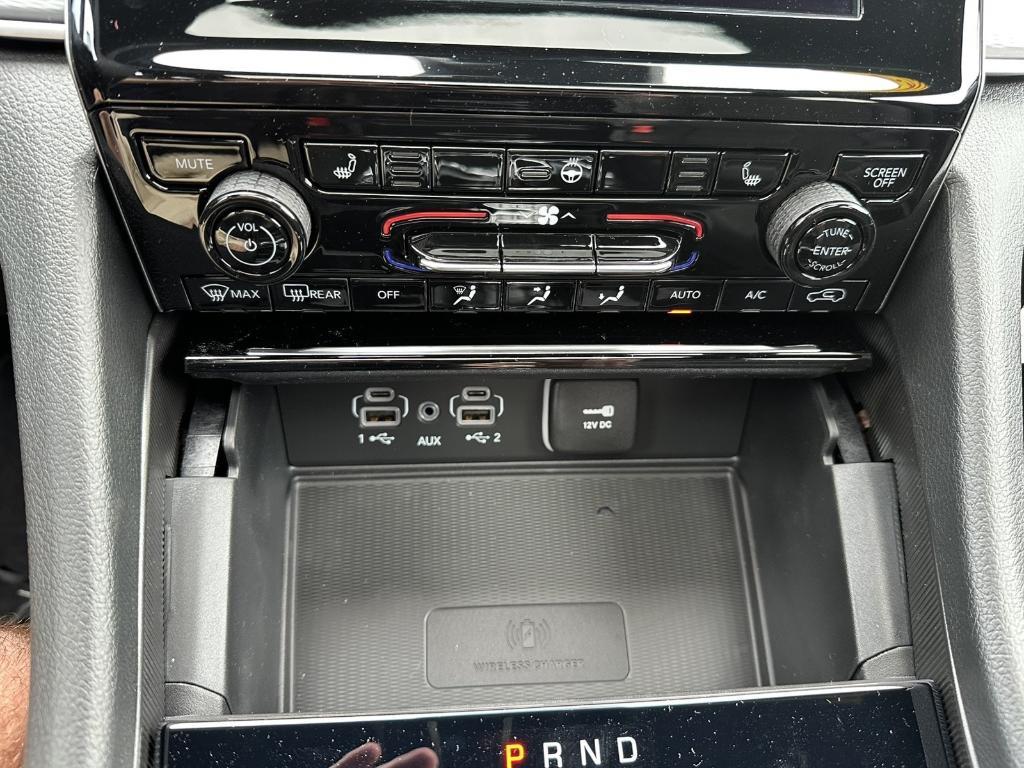 new 2025 Jeep Grand Cherokee car, priced at $43,355