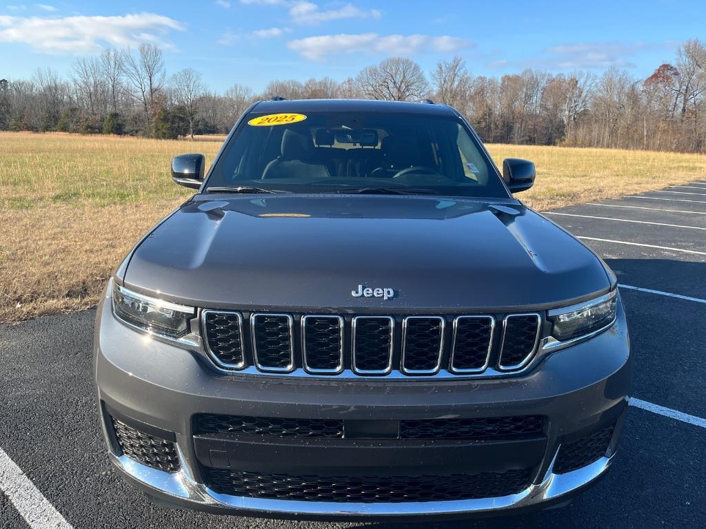 new 2025 Jeep Grand Cherokee L car, priced at $37,925