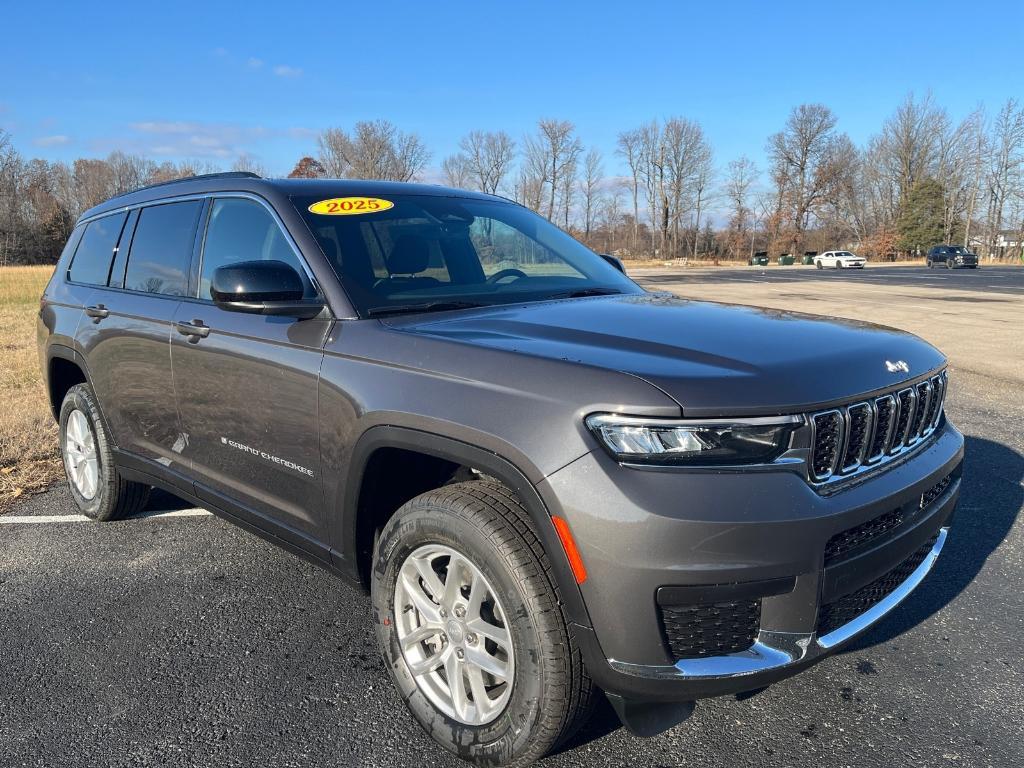 new 2025 Jeep Grand Cherokee L car, priced at $37,925